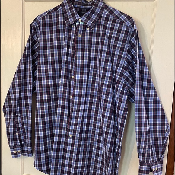 Roundtree &Yorke plaid button down - Picture 1 of 3